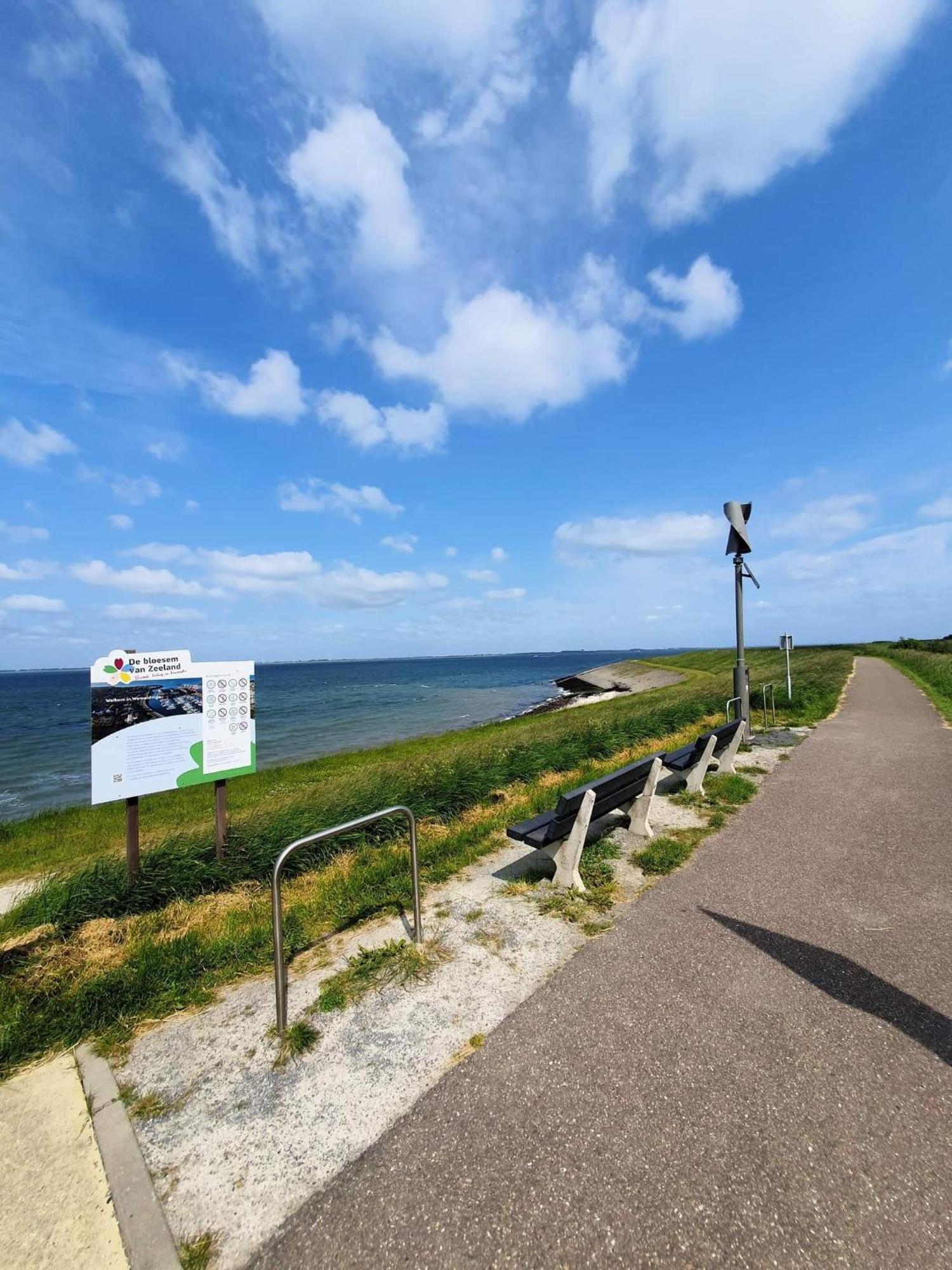 Vakantiehuis Op Villapark Oesterbaai Aan Zee , Met Speeltuin Grenzend Aan De Tuin Wemeldinge Exterior photo